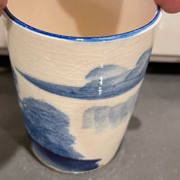 Antique Japanese hand painted Ceramic blue and white windmill cup - Picture 2 of 6